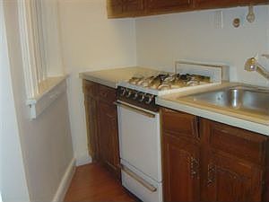 5th image of 114 E 91st St