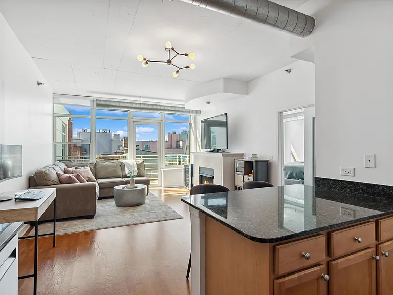 909 W Washington Blvd #1001 — Photo 7