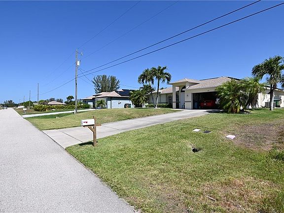 5th image of 605 SW 21st St