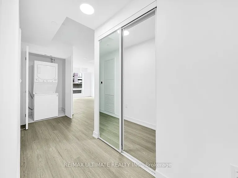 4010 Eglinton Ave W #519 — Photo 8
