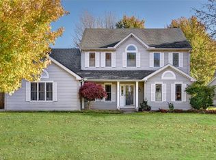 2116 Farmington Turn, Westlake, OH 44145