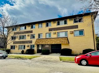 1297 Harding Ave APT 2A, Des Plaines, IL 60016