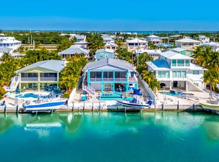 556 Caribbean Dr E, Summerland Key, FL 33042