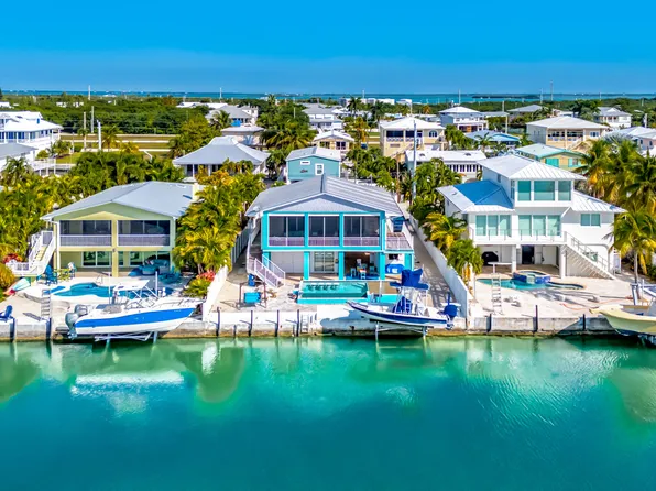 556 Caribbean Dr E, Summerland Key, FL 33042