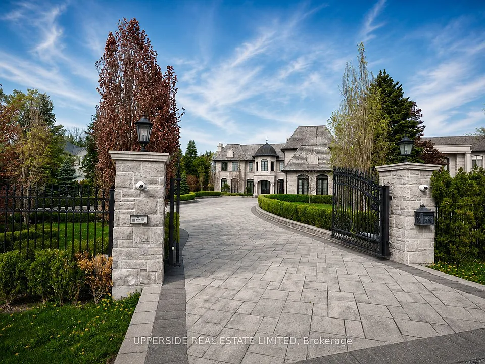 29 Riverside Blvd W