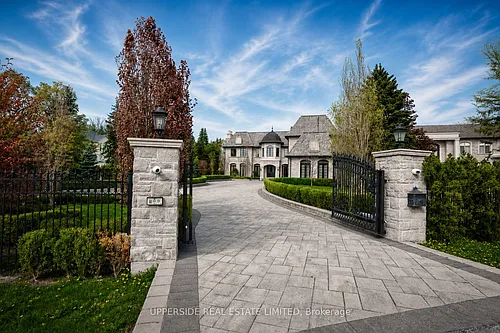 29 Riverside Blvd W Photo 1