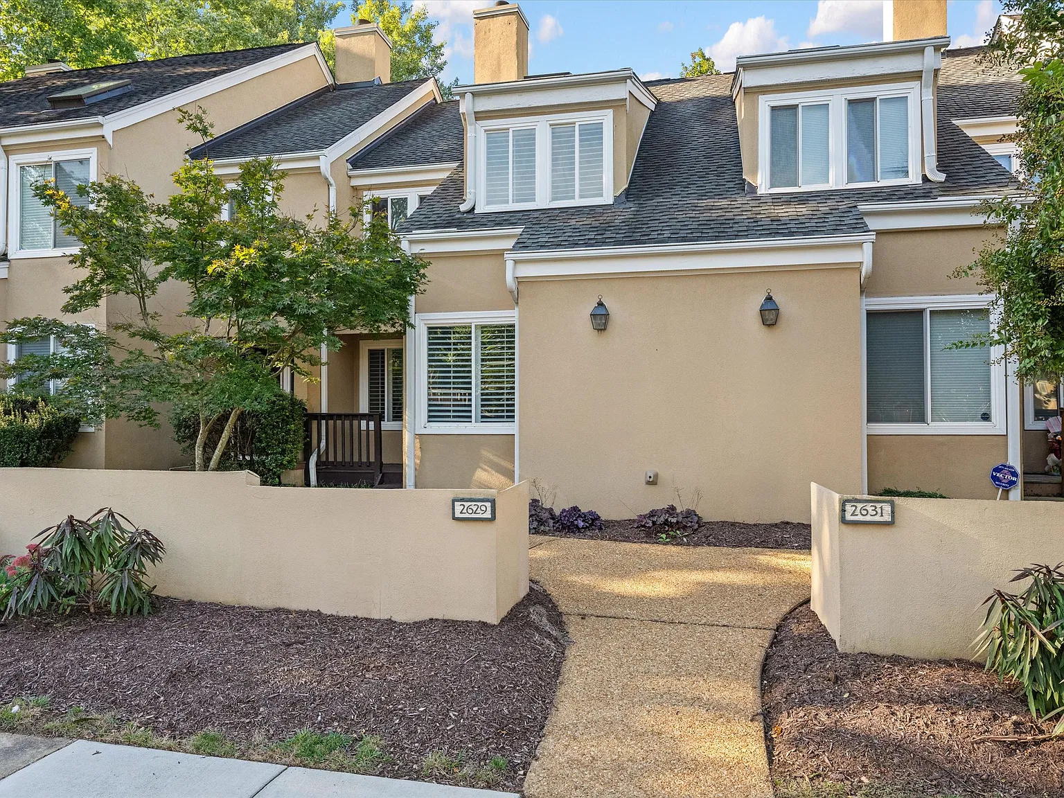 3 bed, 1380 sqft, $2,500 — Photo 4