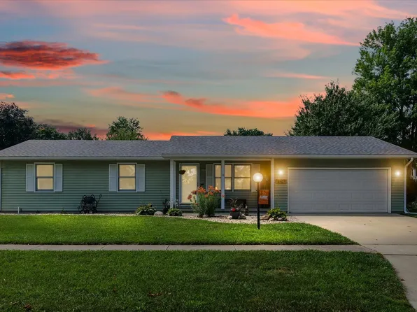 3101 Ladue Dr, Champaign, IL 61822