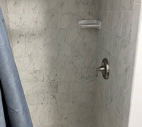 3rd image of 15 William St