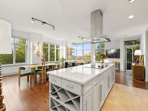 125 W Tremont Ave Unit 611