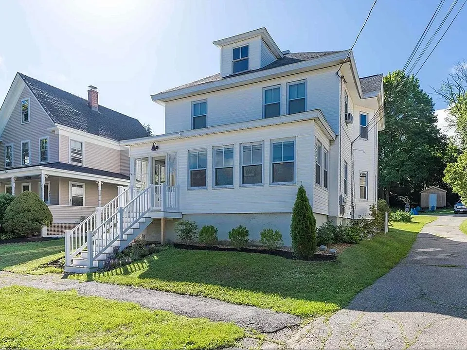192 Willard Ave #B