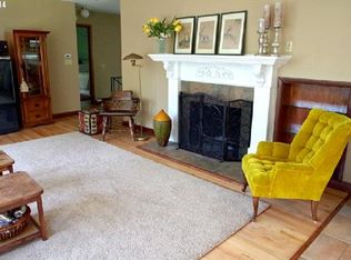 9930 SW McMillan St, Beaverton, OR 97005