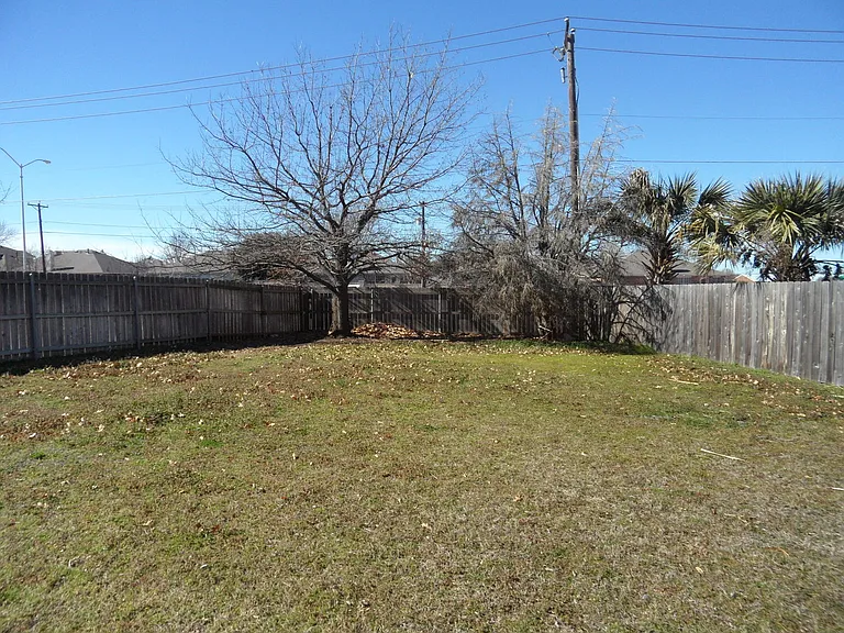 3412 Derby Ct — Photo 29