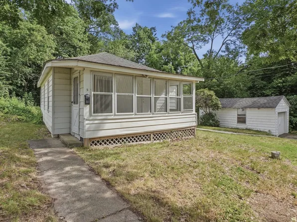 5 Wildwood Rd, Millbury, MA 01527
