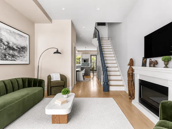 119 East 26th Street image 1 of 19