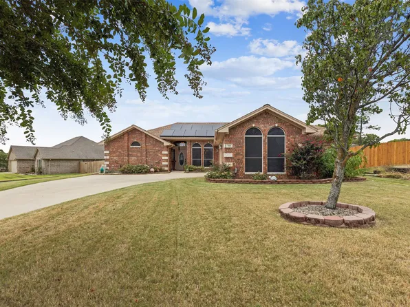 704 John Thomas Dr, Keene, TX 76059