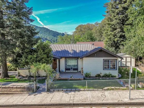 4104 Grover St, Dunsmuir, CA 96025