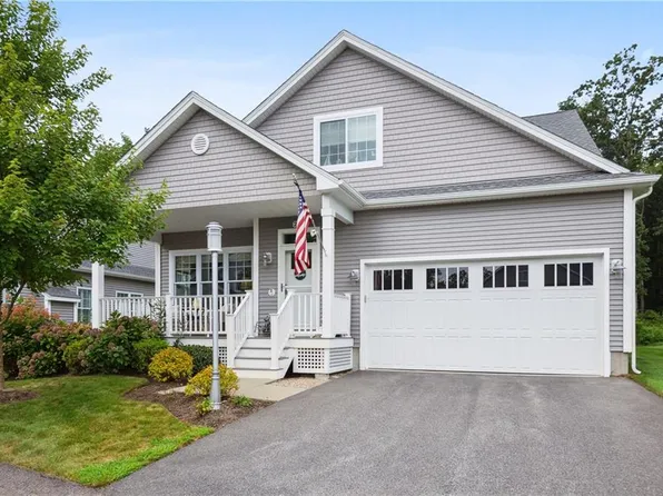 210 Wickford Ct, North Kingstown, RI 02852