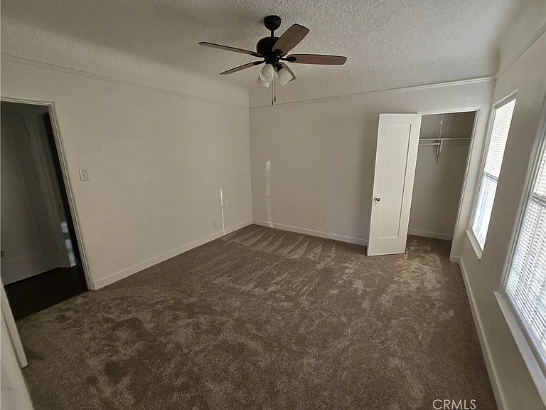5740 California Ave — Photo 15