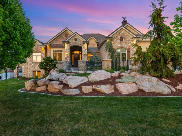 3345 Canyon Estates Dr, Bountiful, UT 84010