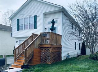 65 Weeks St, Cumberland, RI 02864