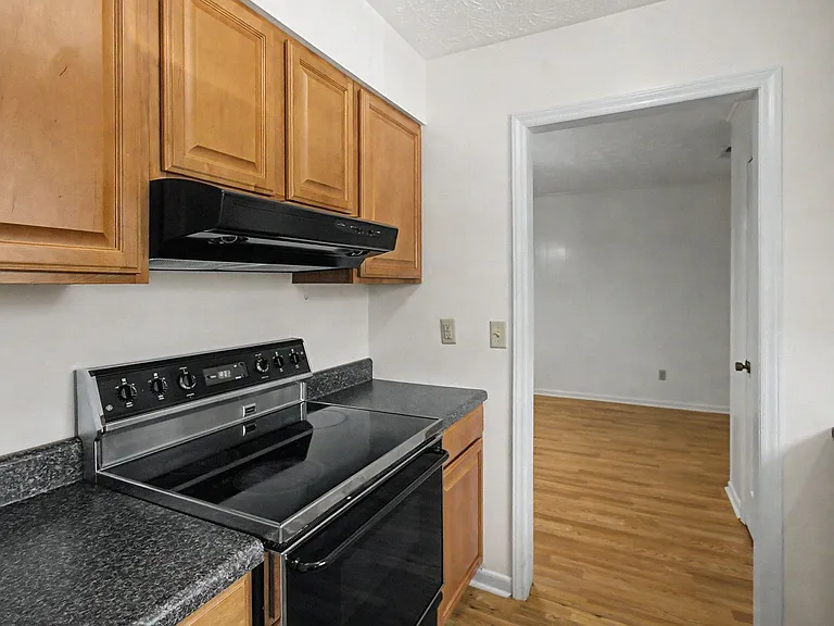 19 Shanna Dr — Photo 6