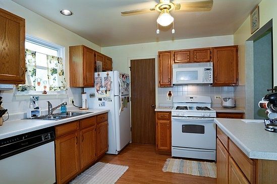 3rd image of 2786 Glasgow Ct Unit X1