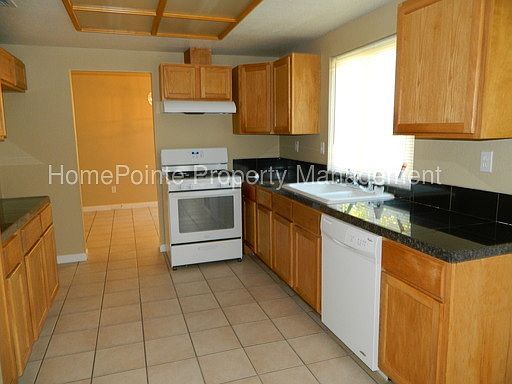 5th image of 8601 Carlin Ave