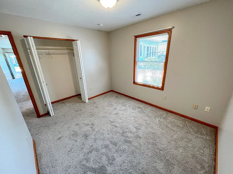 681 Maple Ave — Photo 41
