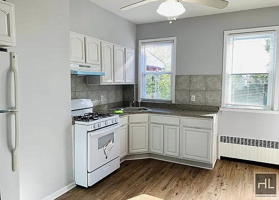 Rented by Highline Residential | media 2