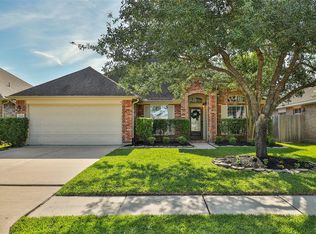 11602 Columbia Pines Ln, Cypress, TX 77433
