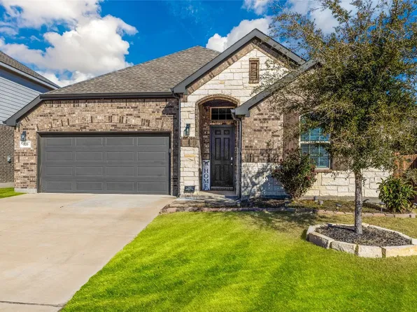 520 Tierra Vista Way, Fort Worth, TX 76131
