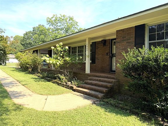 2nd image of 1909 Highpoint Dr