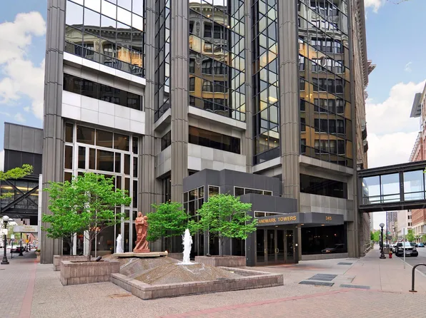 59 4th St W APT 22A, Saint Paul, MN 55102