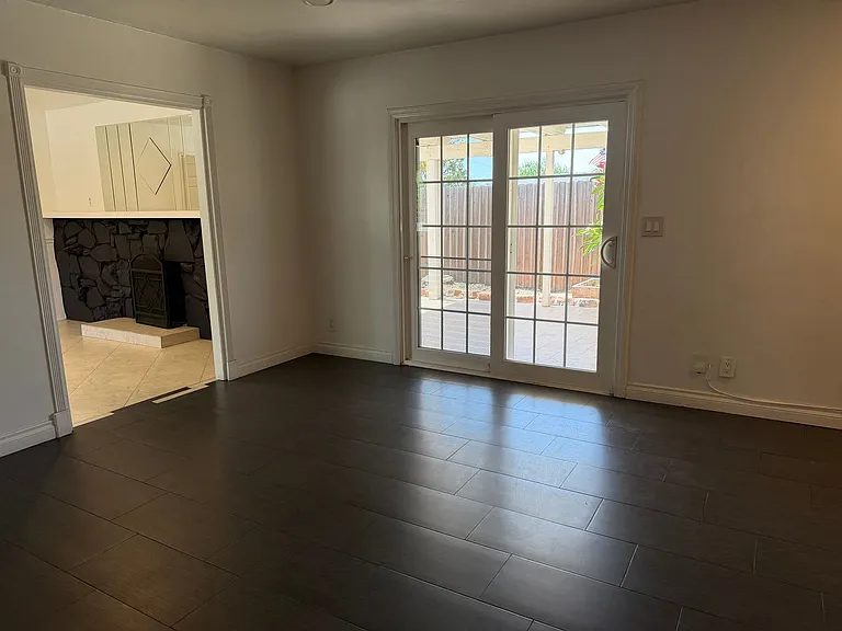 343 Sunrise St — Photo 8