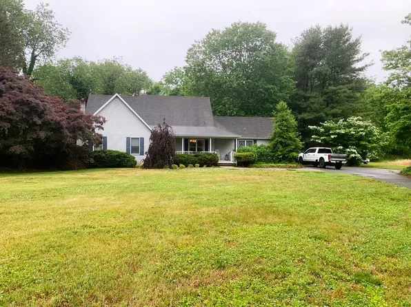 29 Birdsall Dr, Bridgeton, NJ 08302