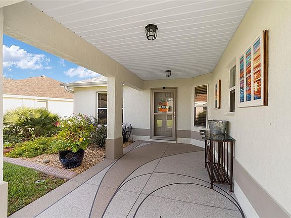 2nd image of 925 Ramos Dr