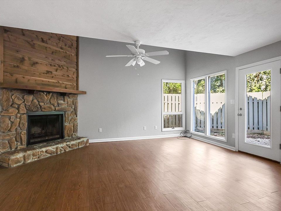1st image of 3108 Ironwood Dr