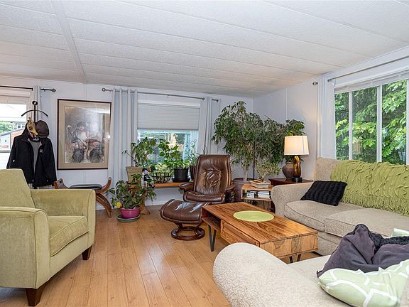 4th image of 525 Jim Cram Dr #10
