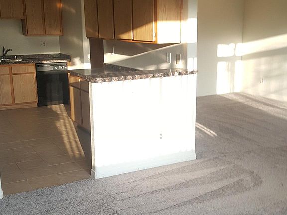 Easy access to Kitchen from Foyer or Dining Room.