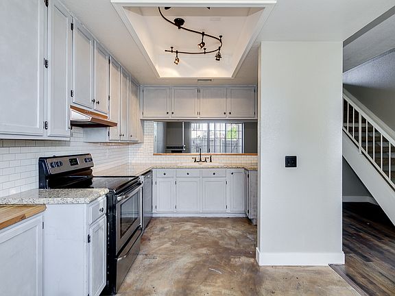 4th image of 3921 W Ivanhoe St Unit 155