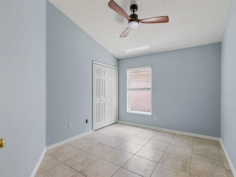 8026 Waldorf Ct — Photo 12