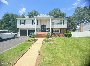 11 Bristlecone Dr, Howell, NJ 07731