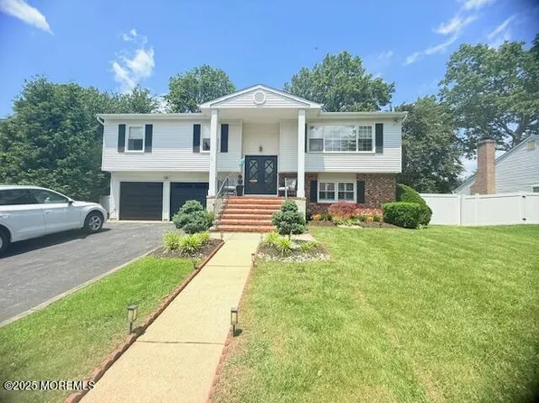 11 Bristlecone Drive, Howell, NJ 07731