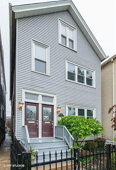 3041 N Southport Ave #1