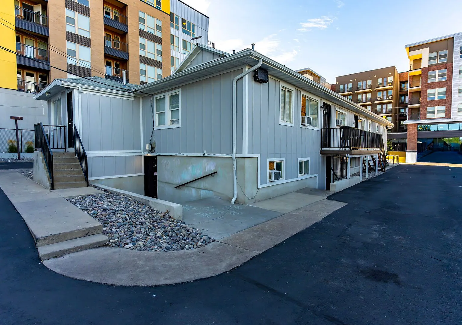 Villa Vista Commons — Photo 2