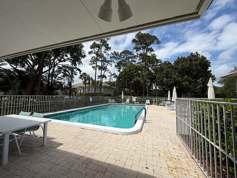 4249 Quail Ridge Dr N #A — Photo 34