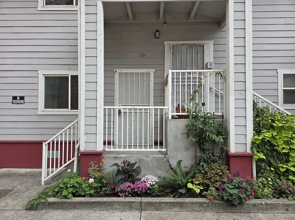 1057 Charnelton St #3, Eugene, OR 97401