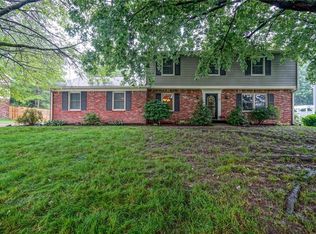 588 Smokey Row Ct, Carmel, IN 46033