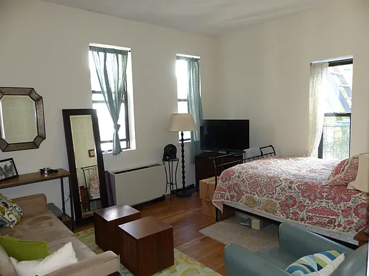 Rented by Immac Realty | media 28